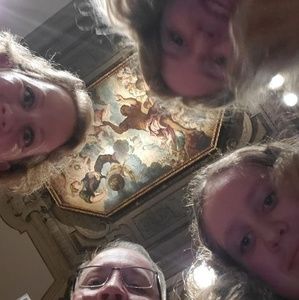 Meet your Posher, Lisa